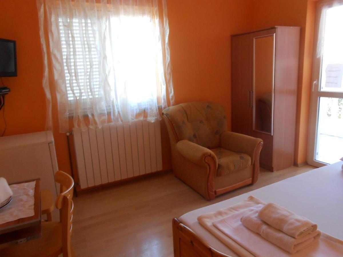 Villa Apolonija Zara Esterno foto