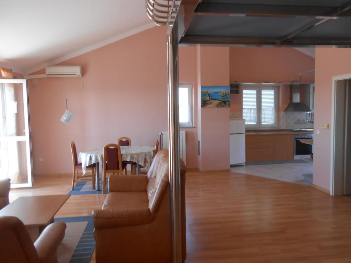 Villa Apolonija Zara Esterno foto